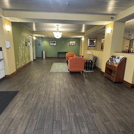 Sleep Inn & Suites Хаттисберг Экстерьер фото