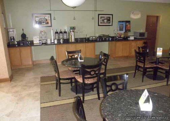 Sleep Inn & Suites Хаттисберг Экстерьер фото