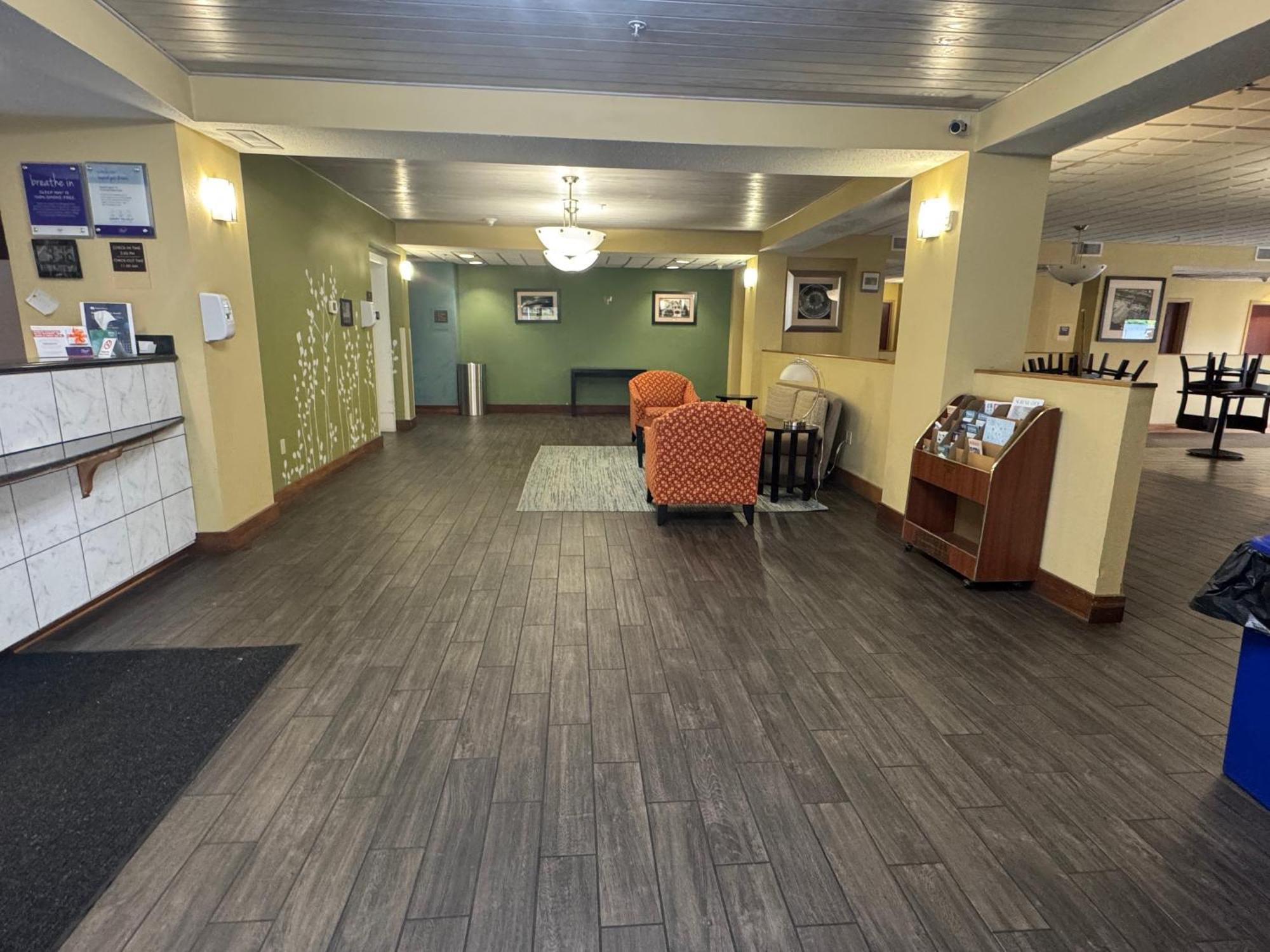Sleep Inn & Suites Хаттисберг Экстерьер фото
